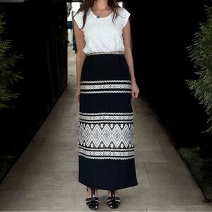 Lanza Mexico Embroidered Artizanal Long Skirt